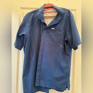 Men’s Columbia blue shirt